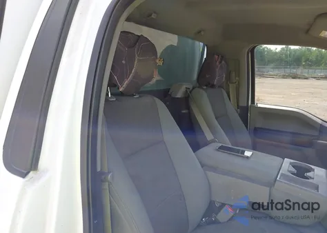 2016 Ford F-150 Xl z USA, uszkodzony, nr VIN 1FTMF1C89GKF26665